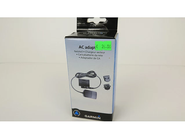 AC adapteris